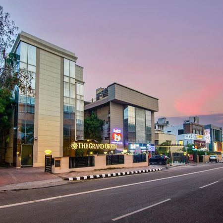 The Grand Orion - Kailash Colony New Delhi Exteriör bild
