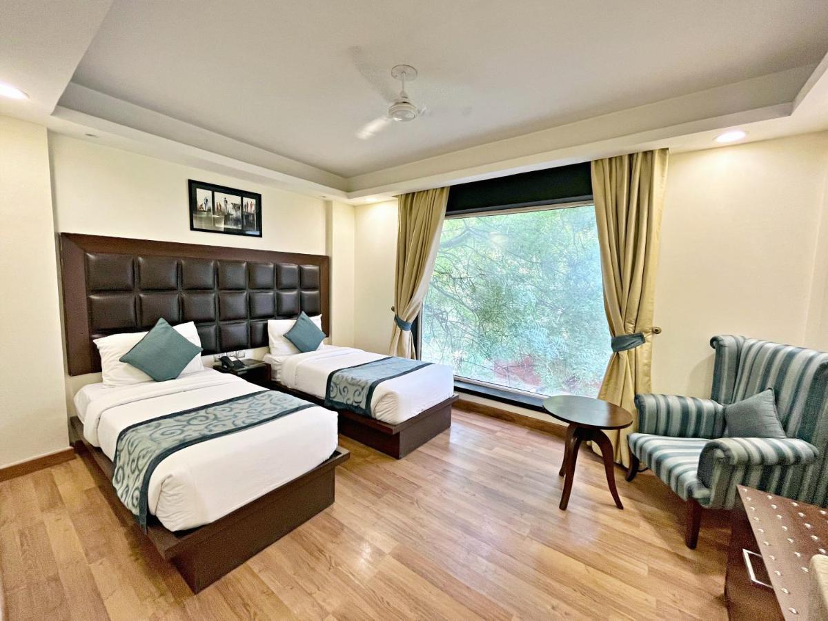 The Grand Orion - Kailash Colony New Delhi Exteriör bild