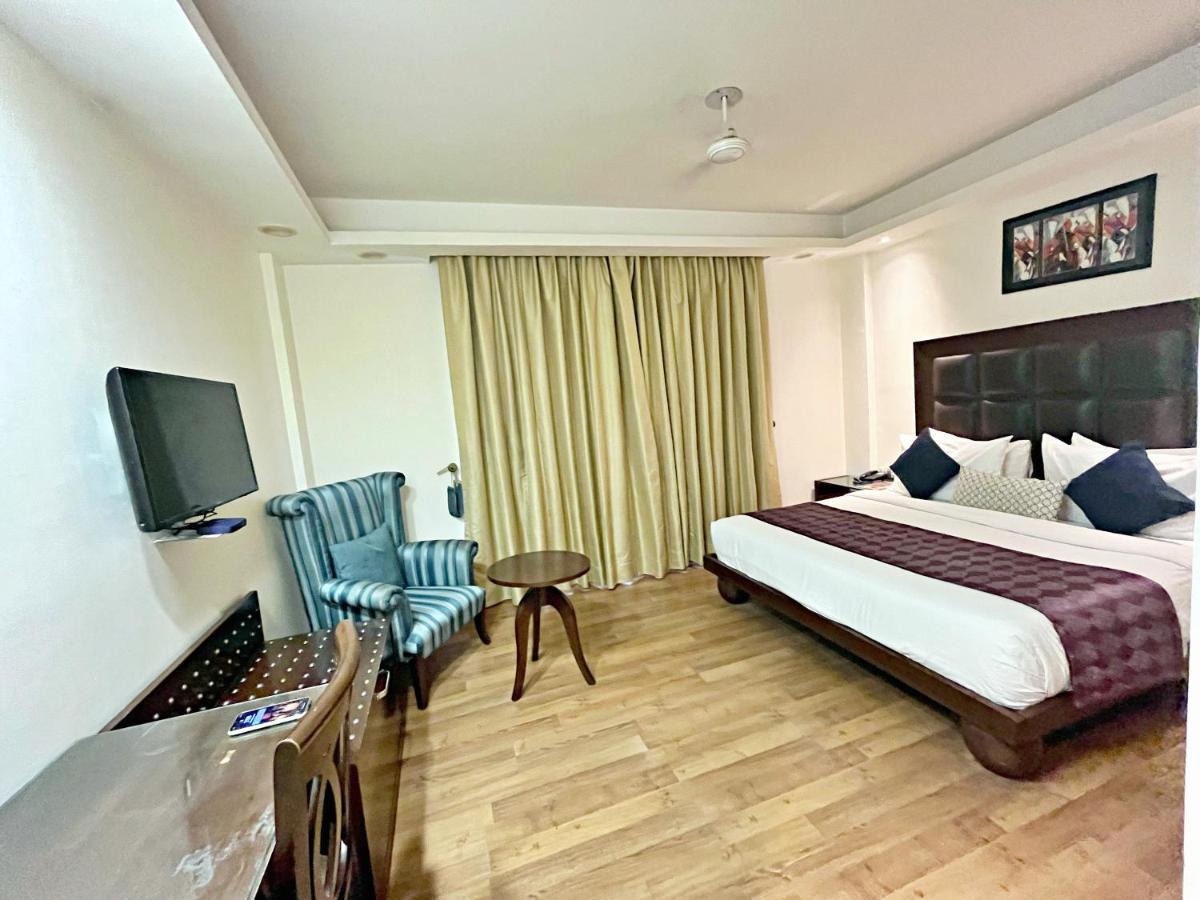 The Grand Orion - Kailash Colony New Delhi Exteriör bild