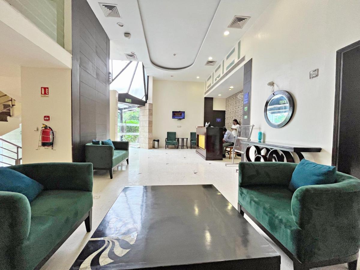The Grand Orion - Kailash Colony New Delhi Exteriör bild