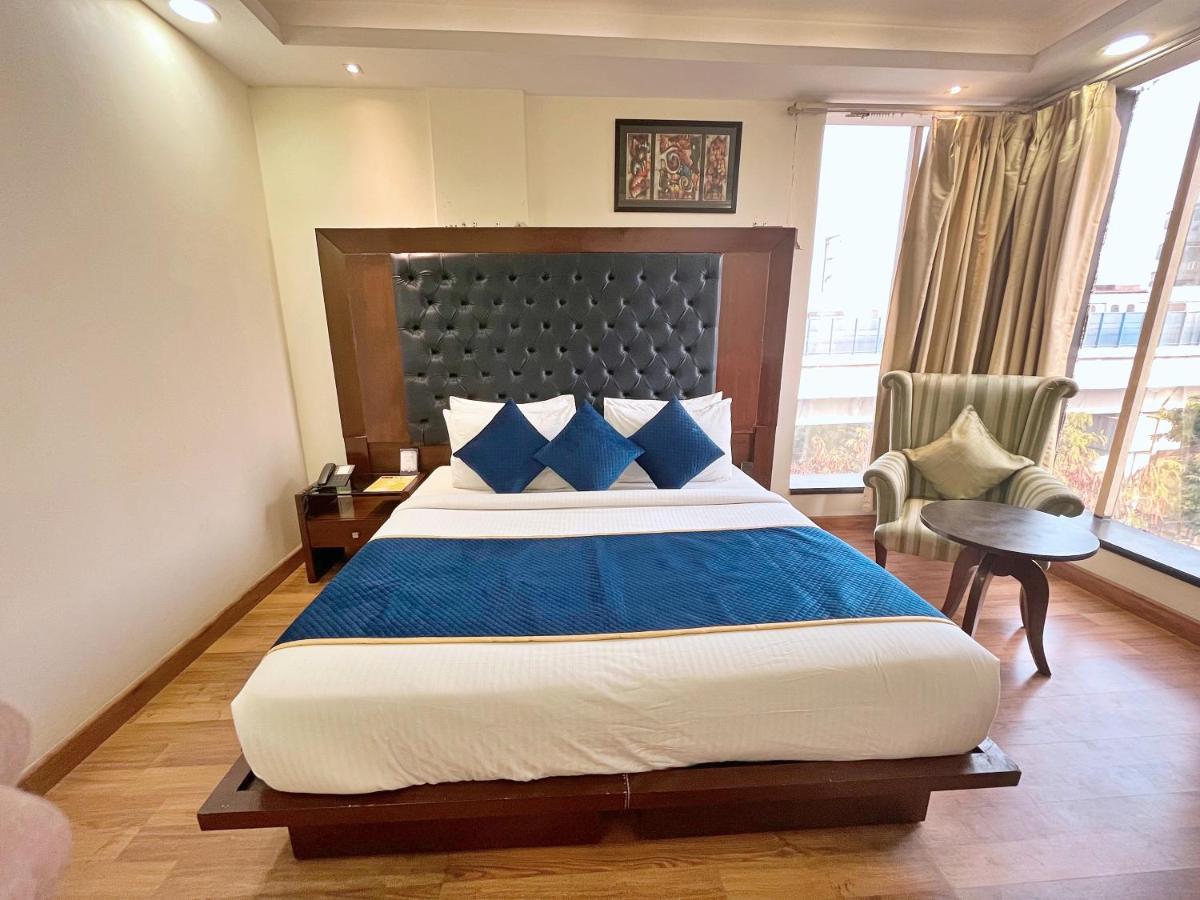 The Grand Orion - Kailash Colony New Delhi Exteriör bild