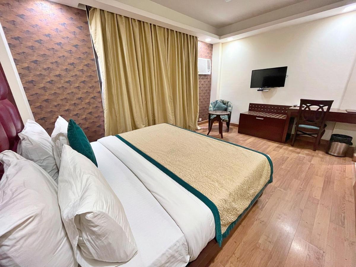The Grand Orion - Kailash Colony New Delhi Exteriör bild