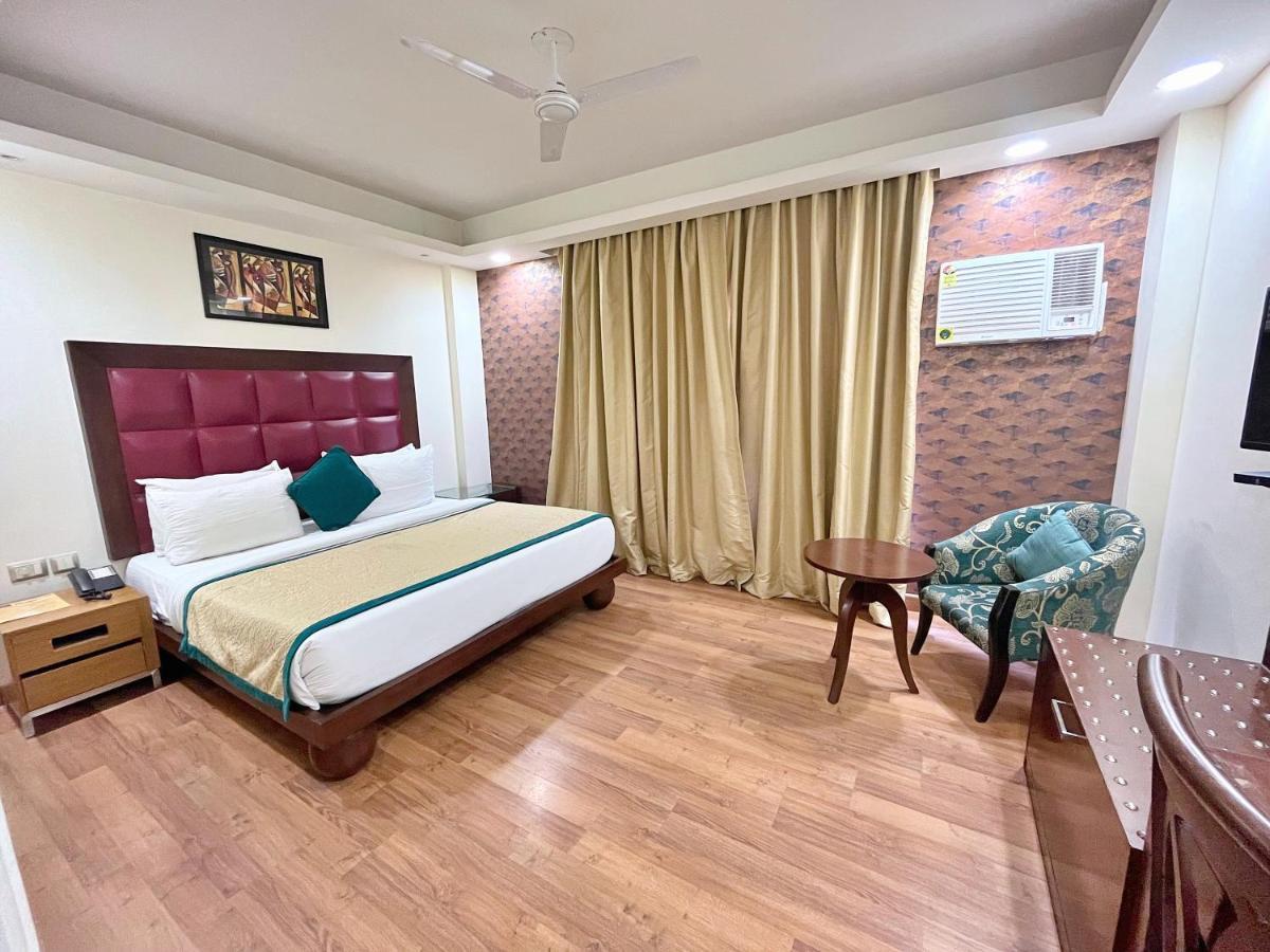 The Grand Orion - Kailash Colony New Delhi Exteriör bild