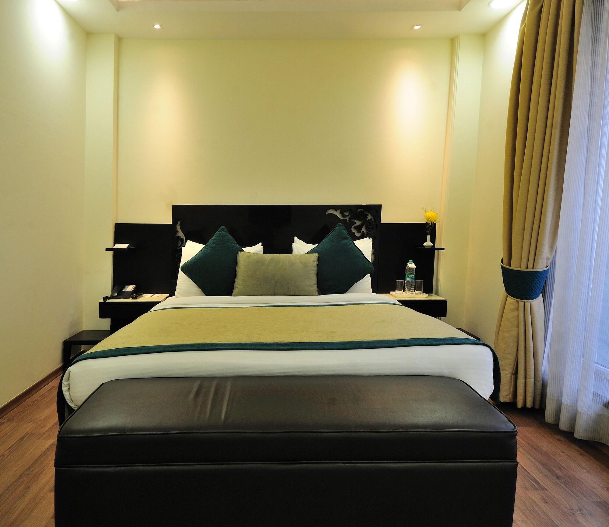 The Grand Orion - Kailash Colony New Delhi Exteriör bild