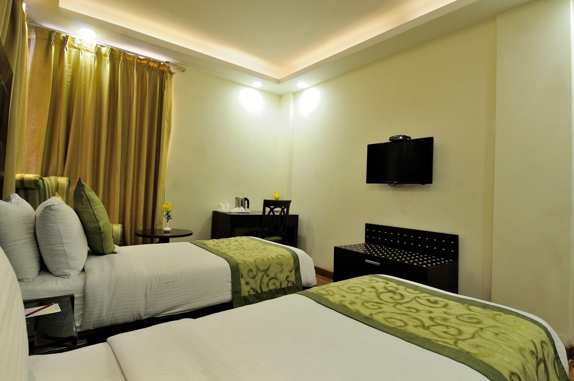 The Grand Orion - Kailash Colony New Delhi Exteriör bild