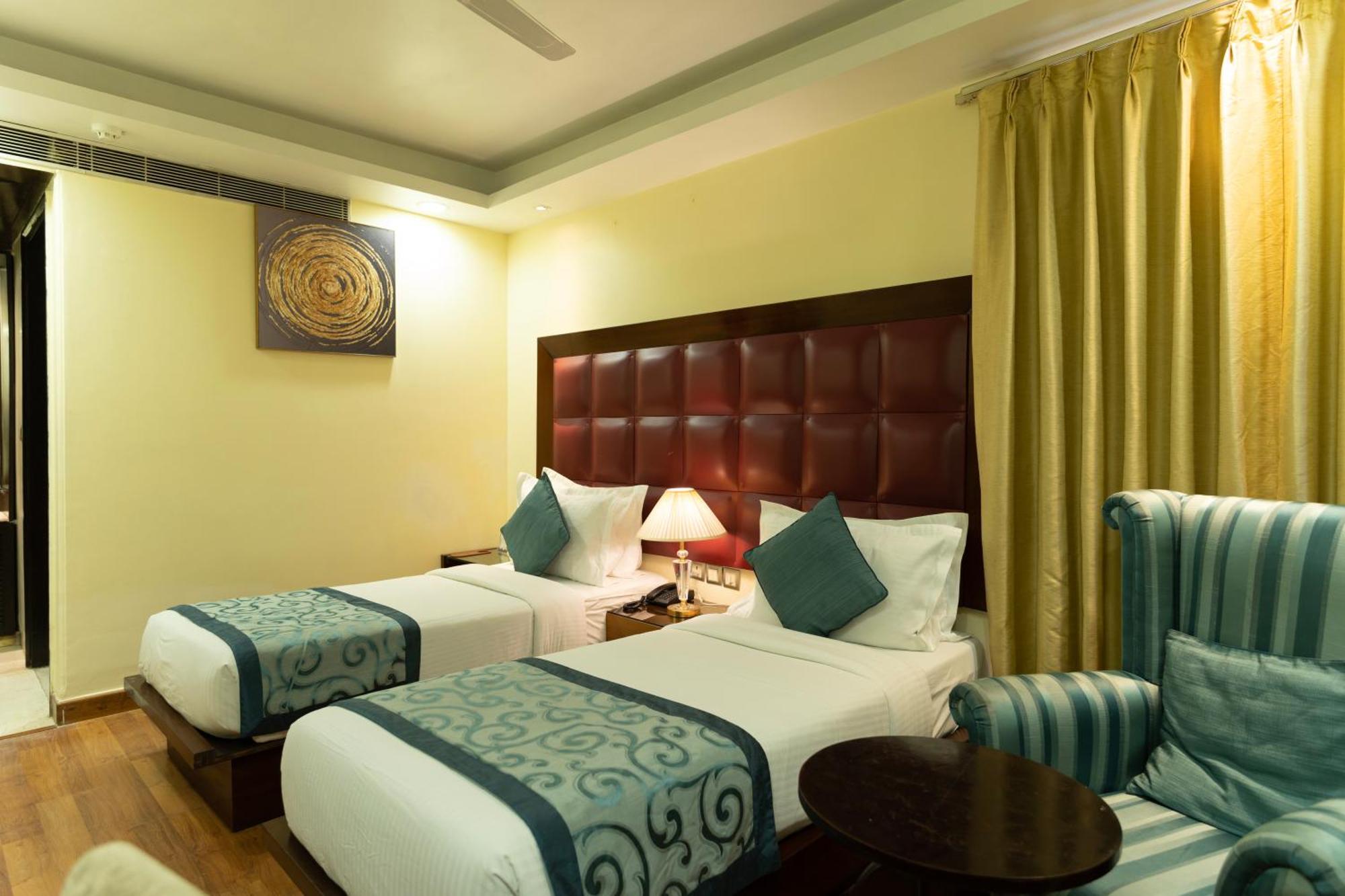 The Grand Orion - Kailash Colony New Delhi Exteriör bild