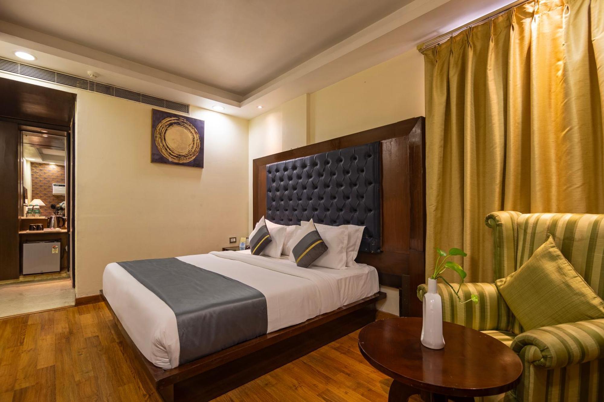 The Grand Orion - Kailash Colony New Delhi Exteriör bild