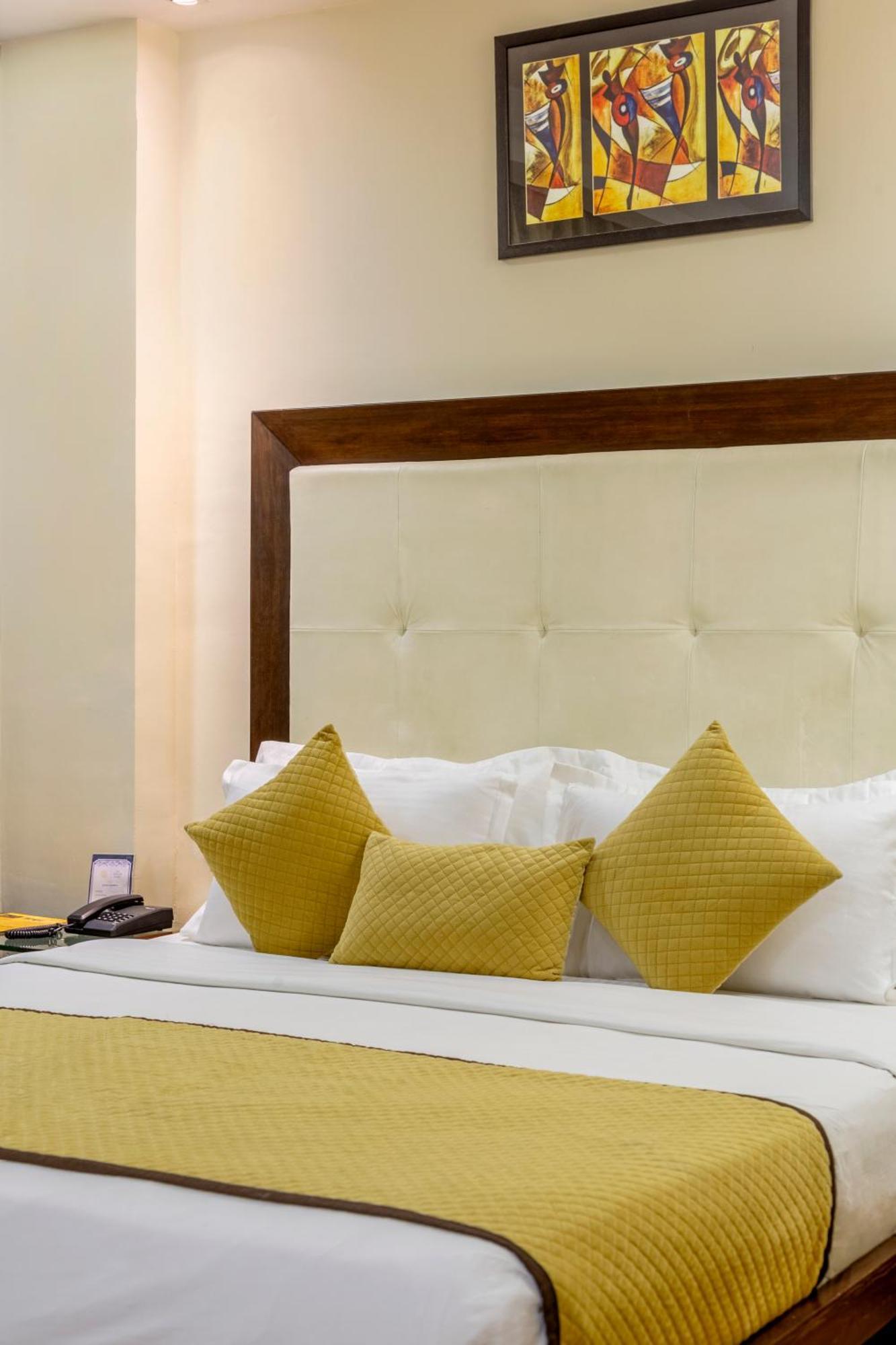 The Grand Orion - Kailash Colony New Delhi Exteriör bild