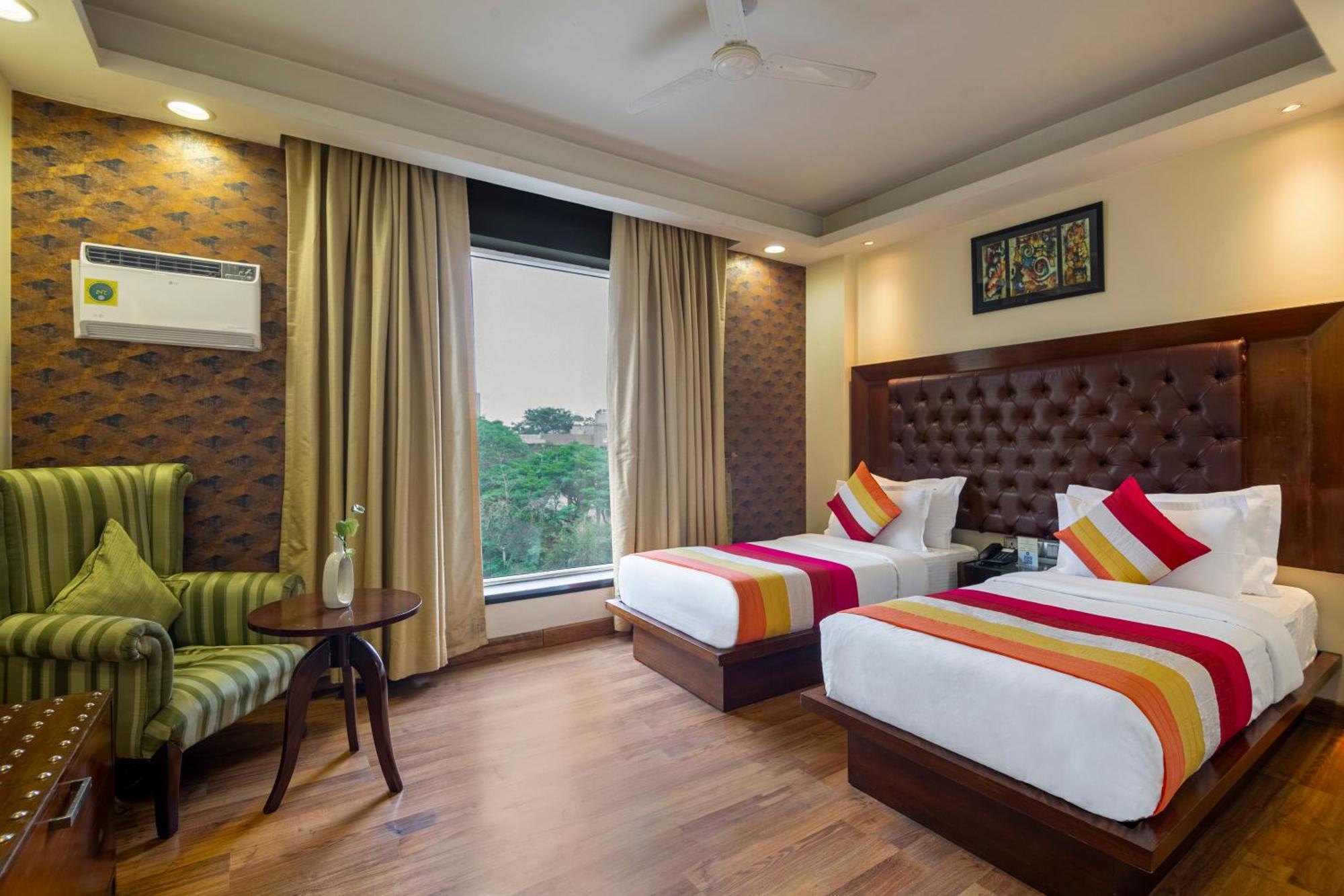 The Grand Orion - Kailash Colony New Delhi Exteriör bild