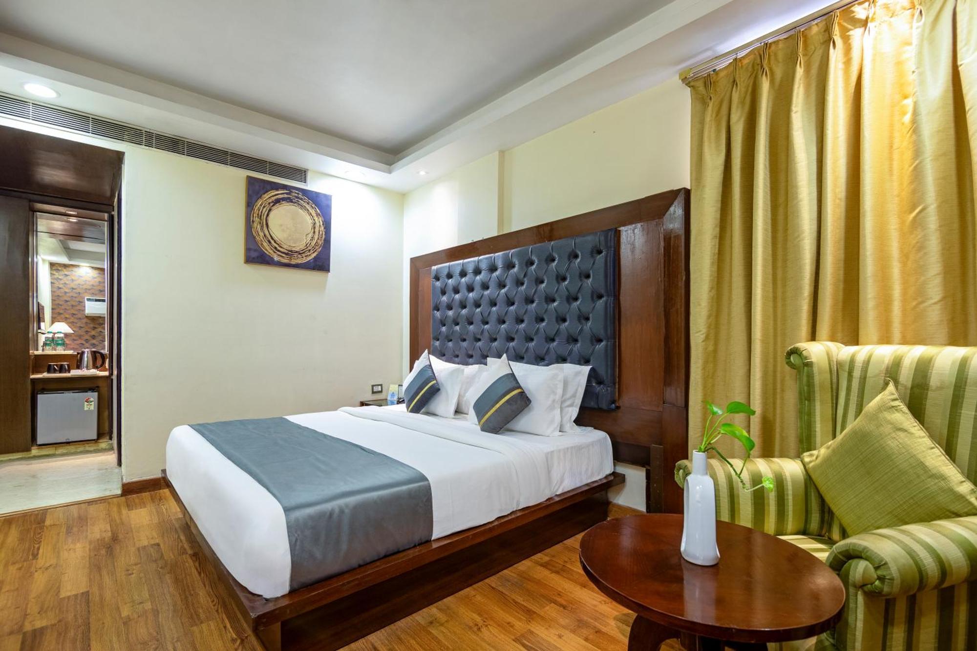 The Grand Orion - Kailash Colony New Delhi Exteriör bild