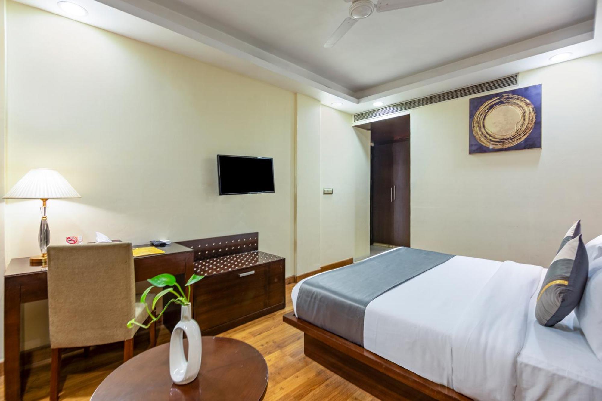 The Grand Orion - Kailash Colony New Delhi Exteriör bild