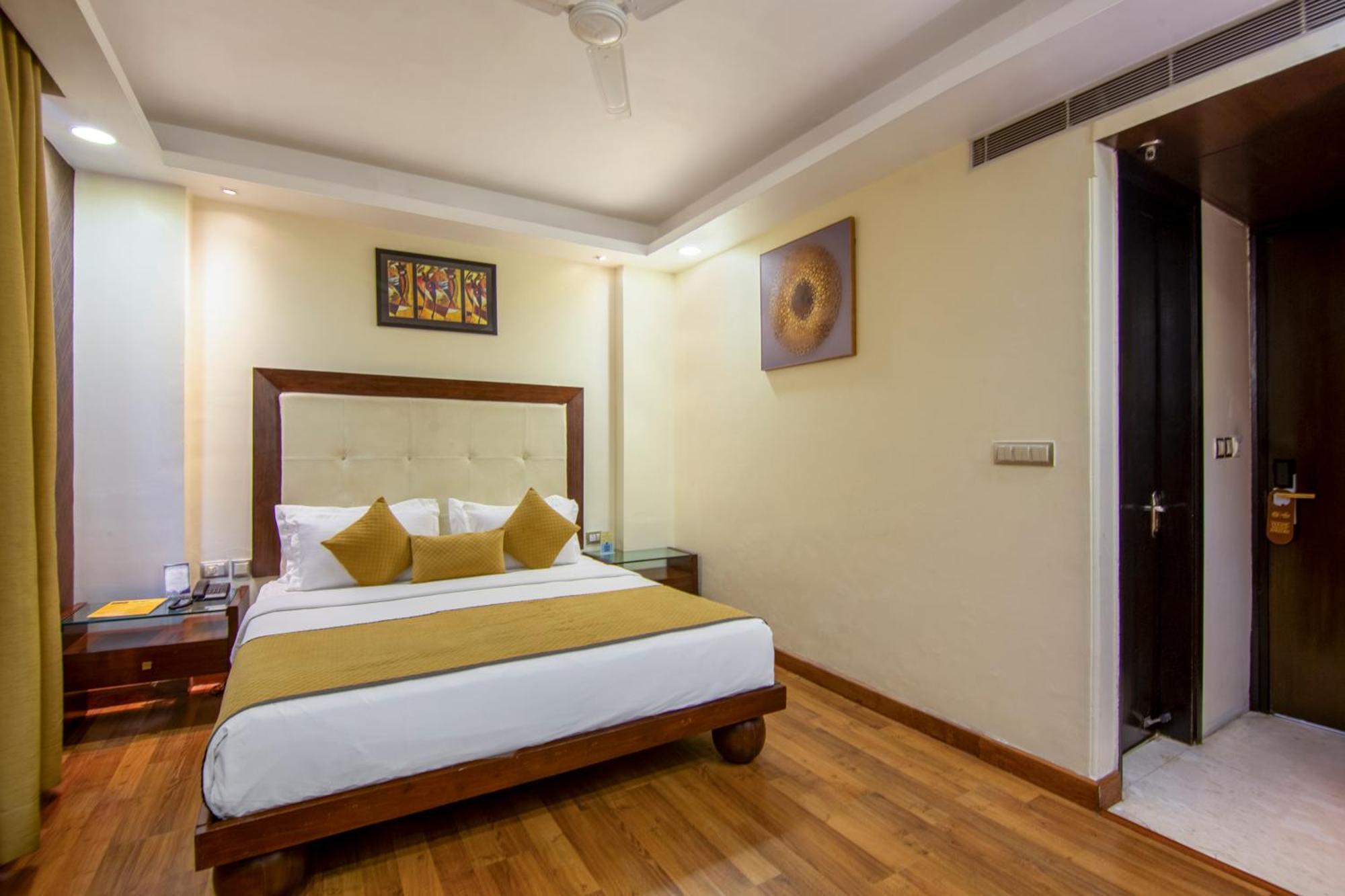 The Grand Orion - Kailash Colony New Delhi Exteriör bild