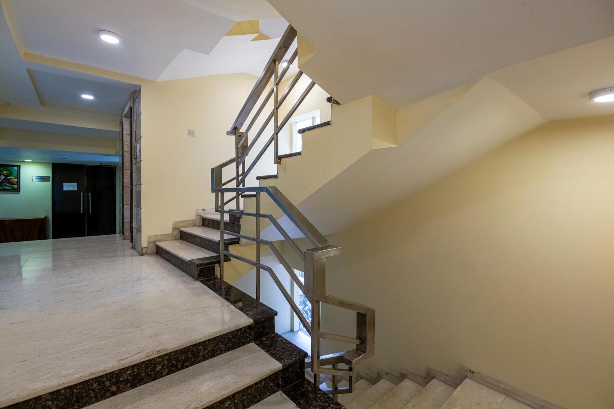 The Grand Orion - Kailash Colony New Delhi Exteriör bild